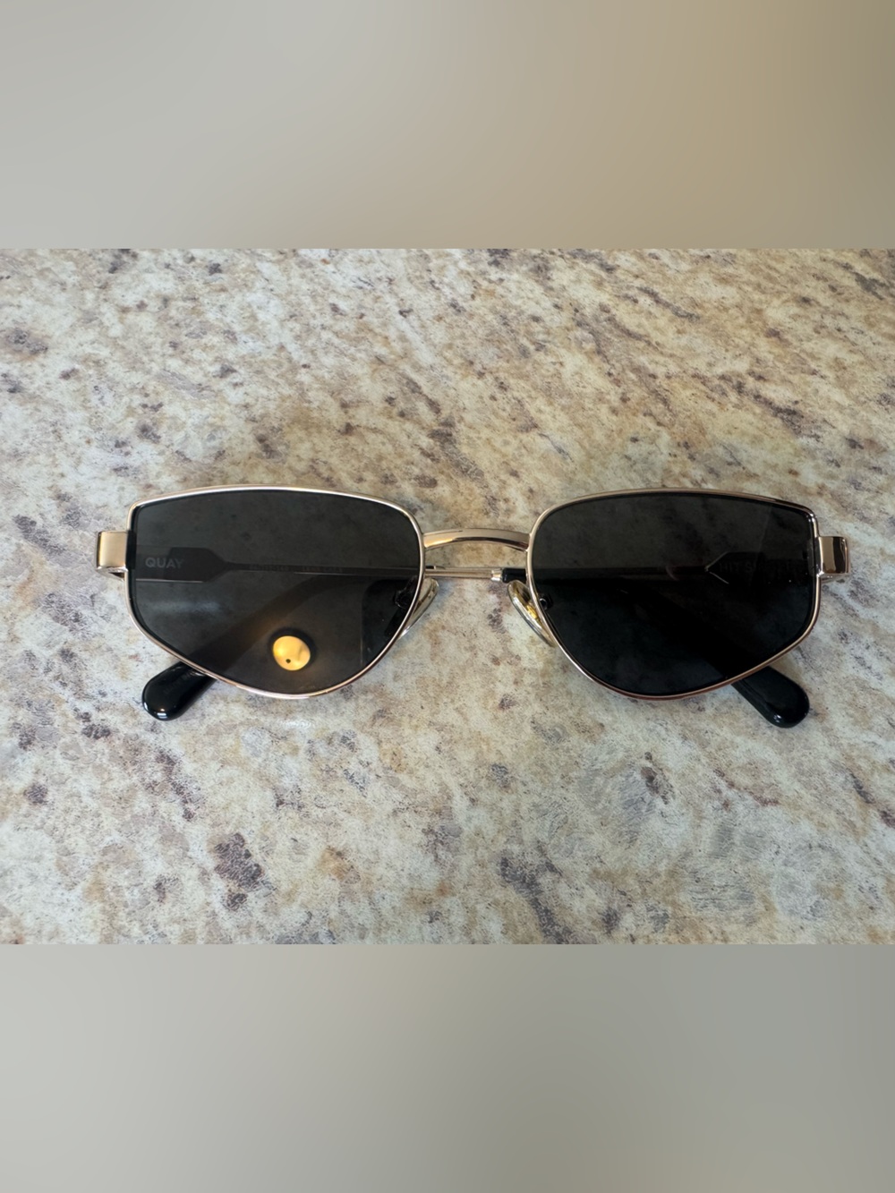 Quay Australia Black Lens Sunglasses with Silver Metal Frame. BRAND NEW!